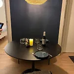 Bohemian Luxury With Private Sauna, Own Carparking, 3 Km From Airport Апартаменты Вантаа