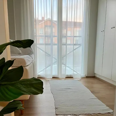 Bohemian Luxury With Private Sauna, Own Carparking, 3 Km From Airport * فانتا