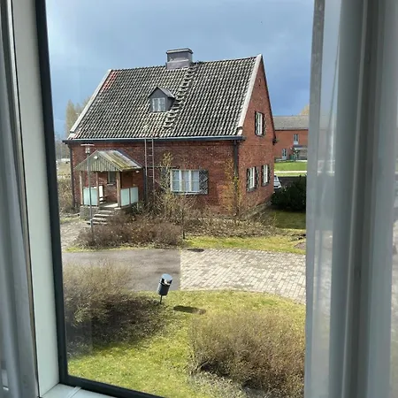 Daire Bohemian Luxury With Private Sauna, Own Carparking, 3 Km From Airport