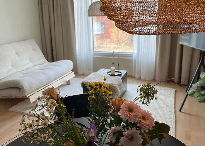 Appartamento Bohemian Luxury With Private Sauna, Own Carparking, 3 Km From Airport