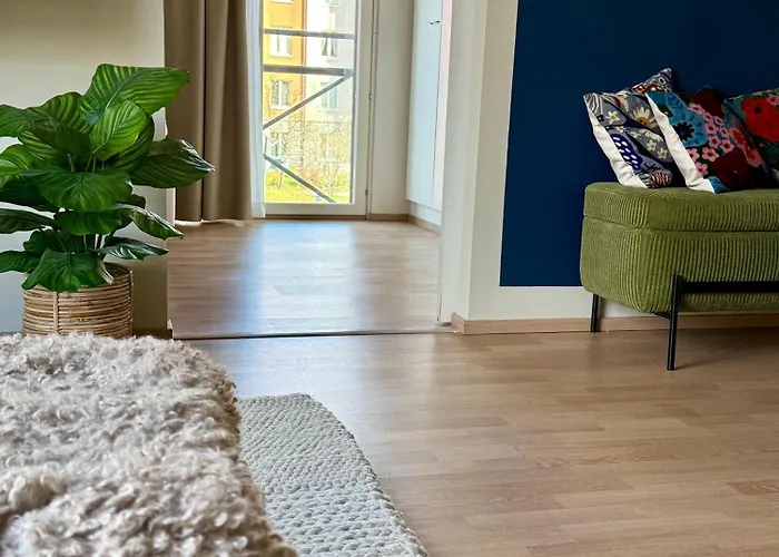 Appartamento Bohemian Luxury With Private Sauna, Own Carparking, 3 Km From Airport