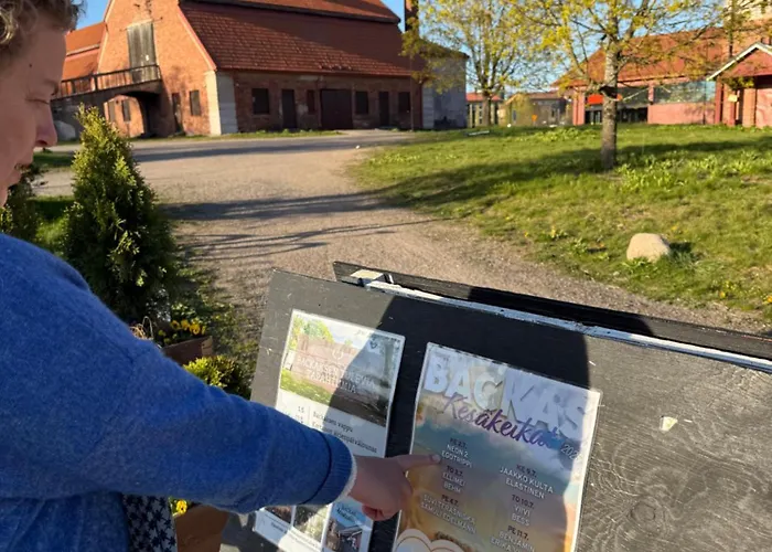 Bohemian Luxury With Private Sauna, Own Carparking, 3 Km From Airport Vantaa