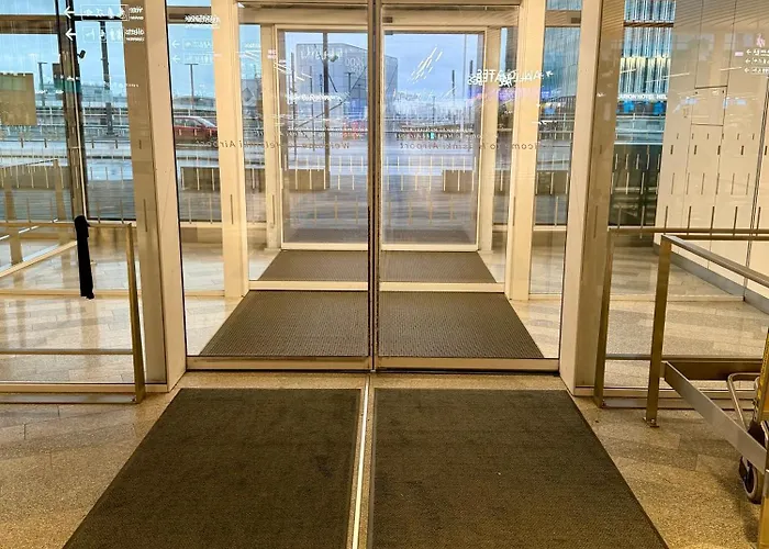 Appartamento Bohemian Luxury With Private Sauna, Own Carparking, 3 Km From Airport Vantaa