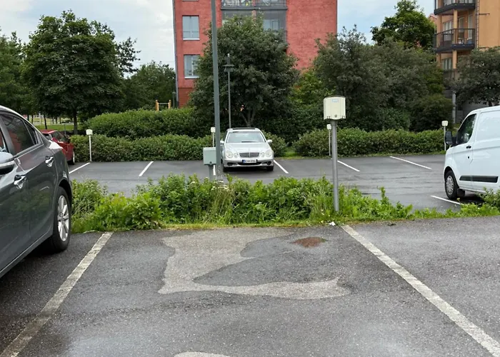 Bohemian Luxury With Private Sauna, Own Carparking, 3 Km From Airport Appartamento Vantaa